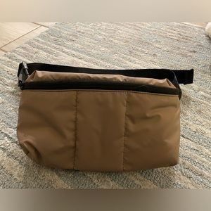 CalPak Luka belt bag